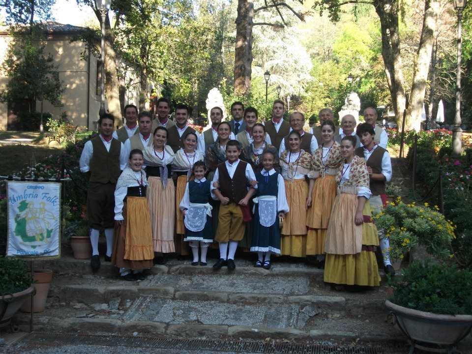 gruppo-folkloristico-umbria-folk